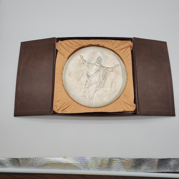 1975 Hamilton Mint Pewter Plate 9" w/Case Jesus, Mary/Babe & Christ/Cross #1780 - Picture 1 of 7